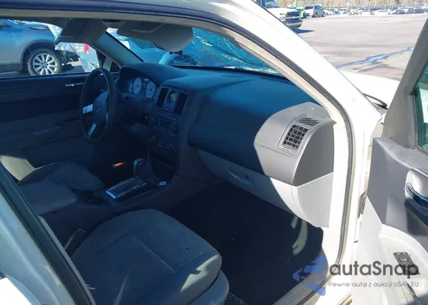 2007 Chrysler 300 from USA, damaged, VIN 2C3KA43R87H716100